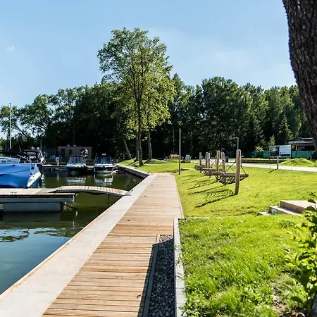 Morsa W Nautica 아파트 기지크코